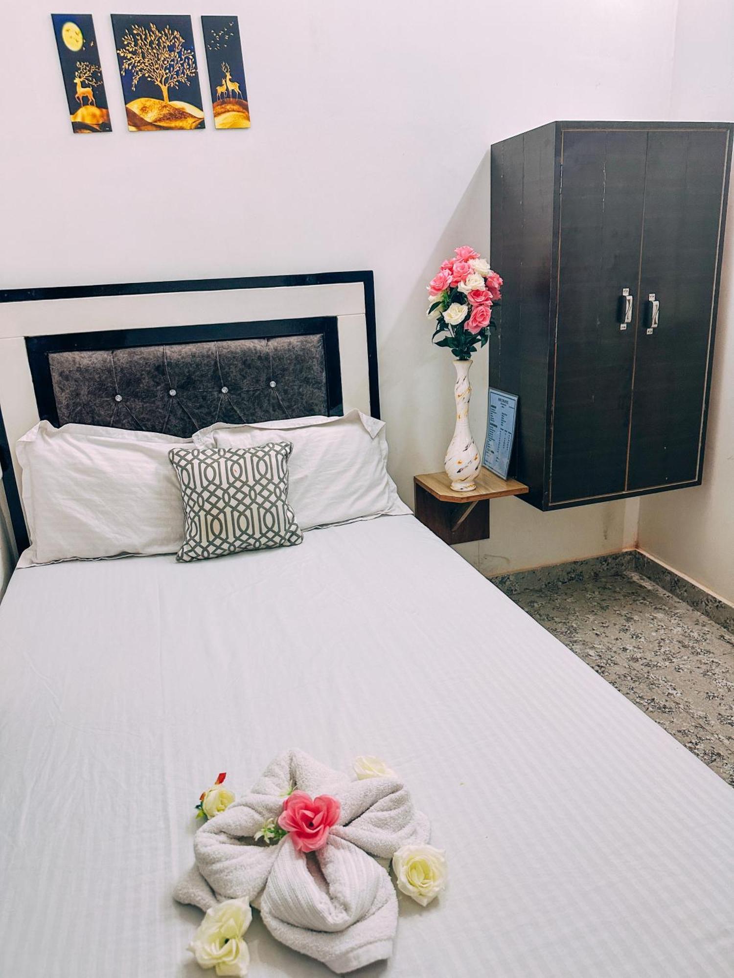 Shree K.B Guest House Varanasi Ngoại thất bức ảnh